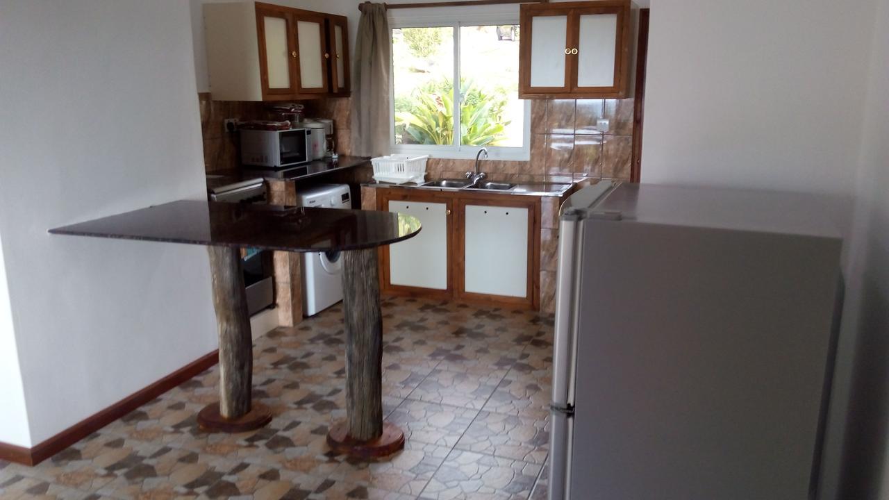 Mirella Villa Island Princess Villa Anse Volbert Village  Bagian luar foto